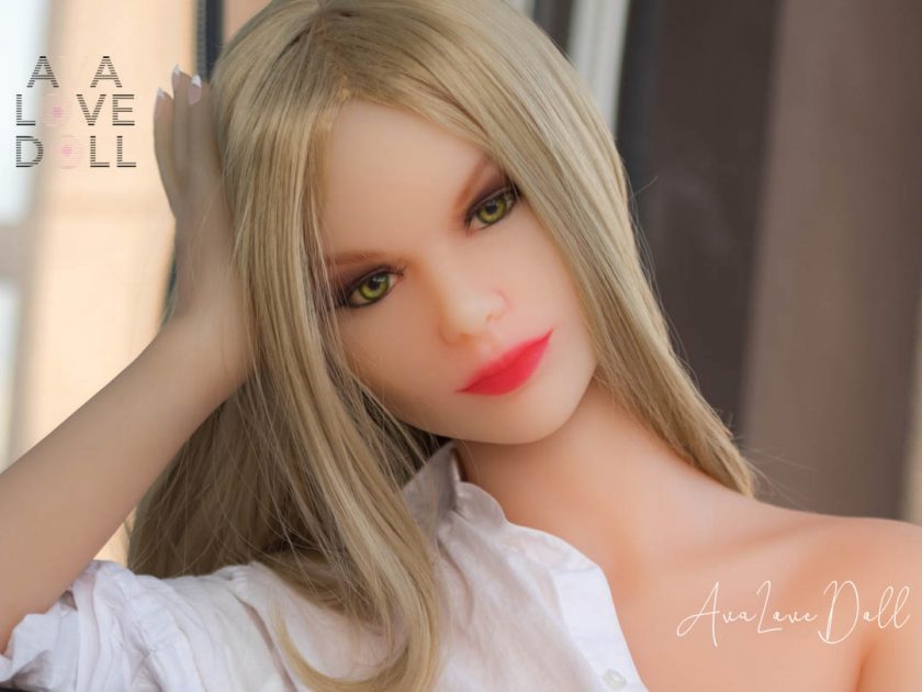 Aidra Doll Forever Blonde Visage Face