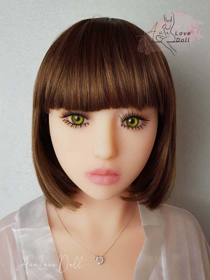 Yeux-Verts-Ava-Love-Doll