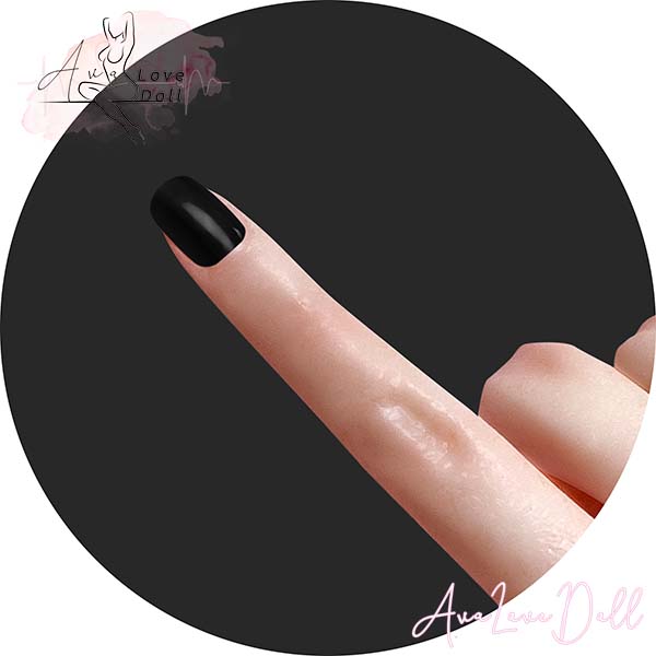 Ongles des mains noirs