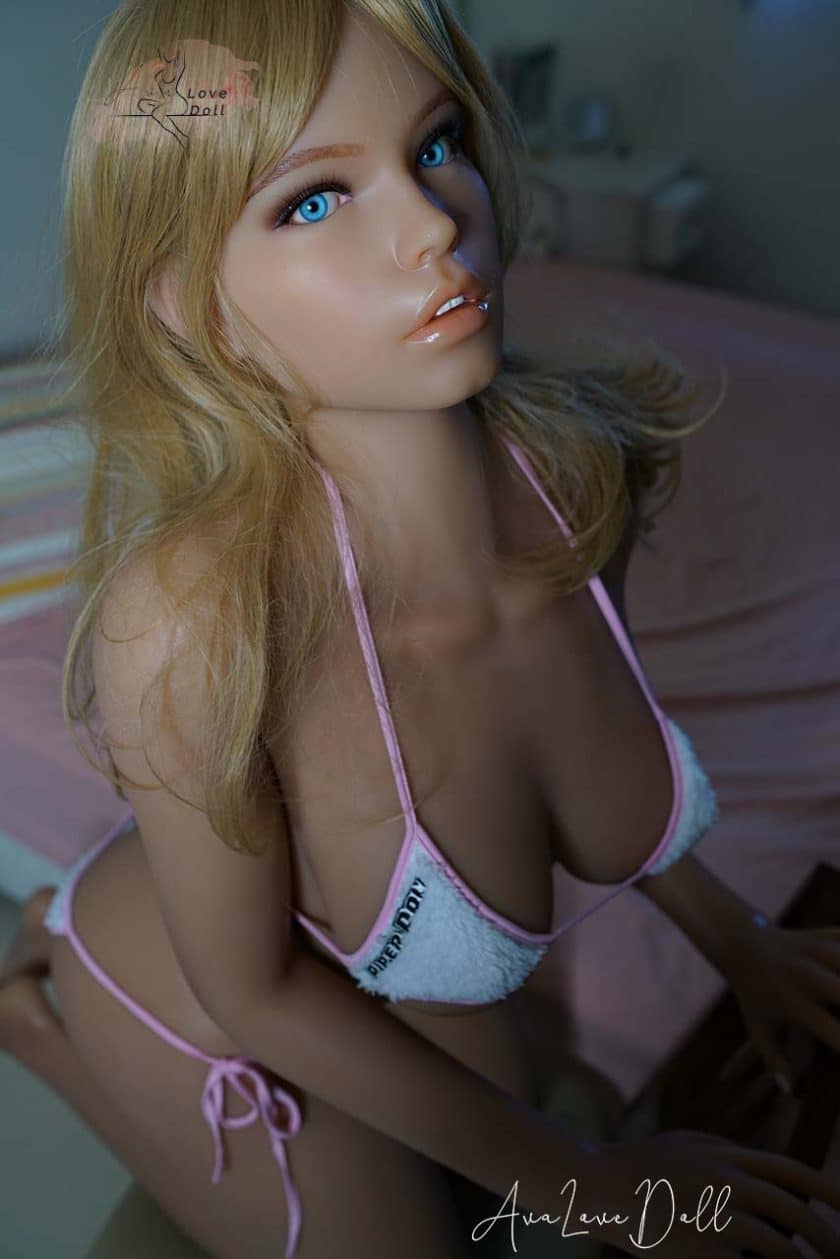 Poupée Silicone Piper Doll Jenna 160 cm Bonnet G